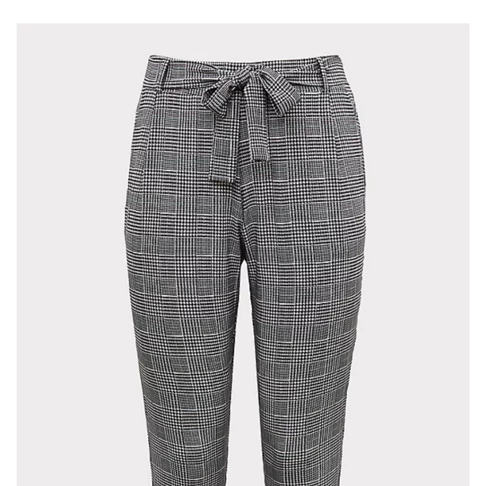 TORRID BLACK PLAID HOUNDSTOOTH SELF TIE TAPERED PANT - Picture 3 of 7